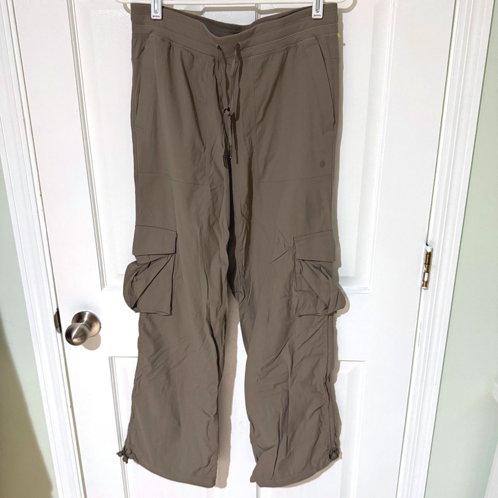 Lululemon Dance Studio Relaxed Fit Cargo Pants Taupe Brown Size M LW5GILS